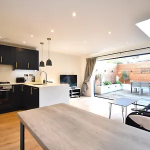 Stunning 2 Bed London